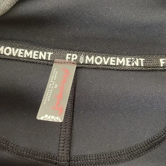 Free People Movement Run The Course Half Zip in Black NWT - Picture 9 of 16